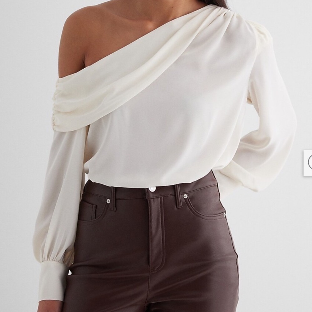 Express NWT Medium Ivory Off Shoulder Draped Balloon Sleeve Bodysuit Romantic